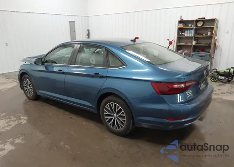 2021 Volkswagen Jetta 1.4T R-Line/1.4T S/1.4T Se z USA, uszkodzony, nr VIN 3VWC57BU8MM067873